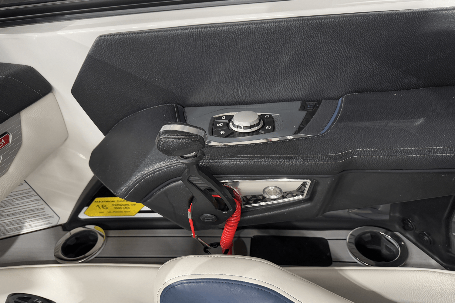 Slide: The Image of Nautique Super Air Nautique G23 2021 - 25