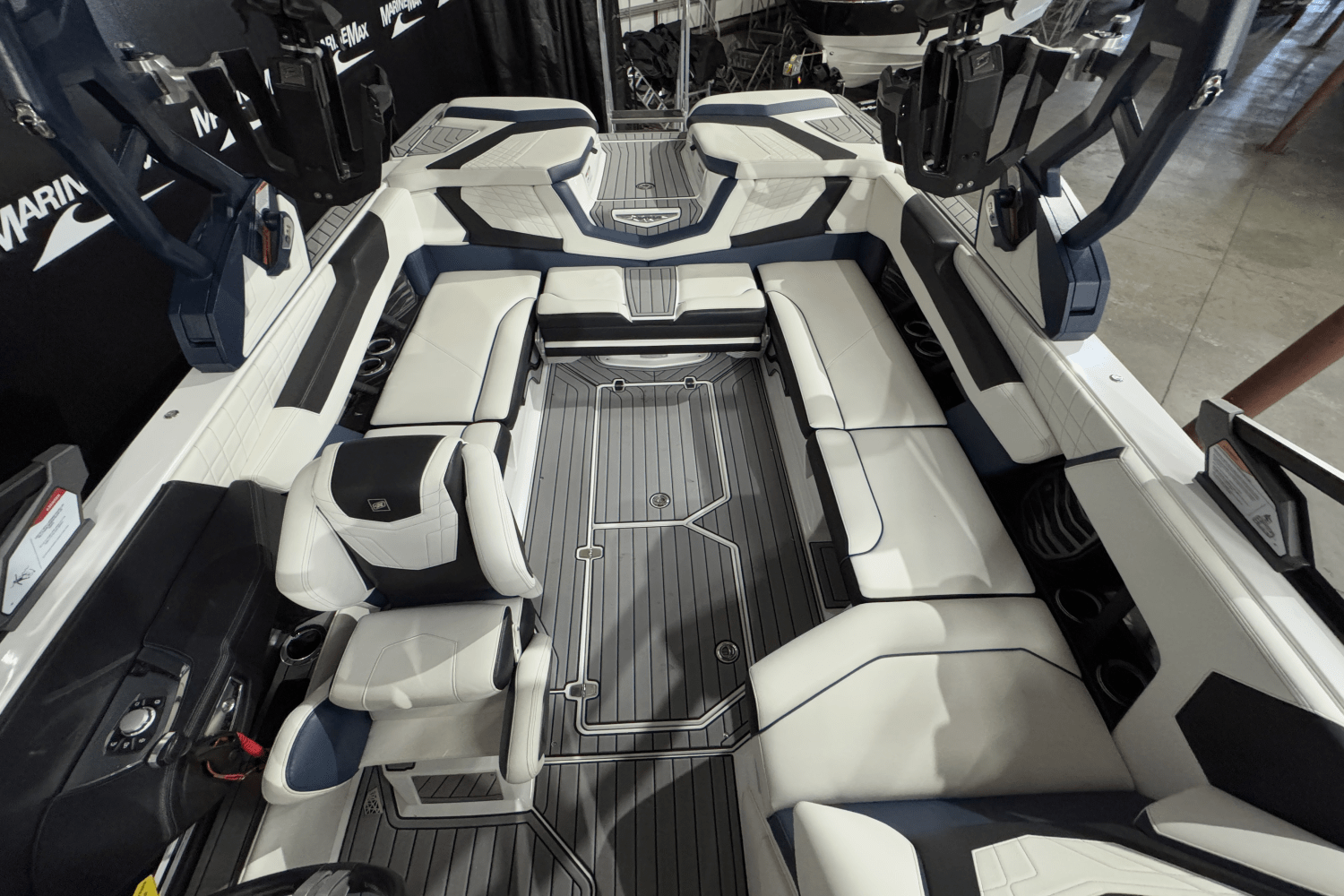 Slide: The Image of Nautique Super Air Nautique G23 2021 - 9