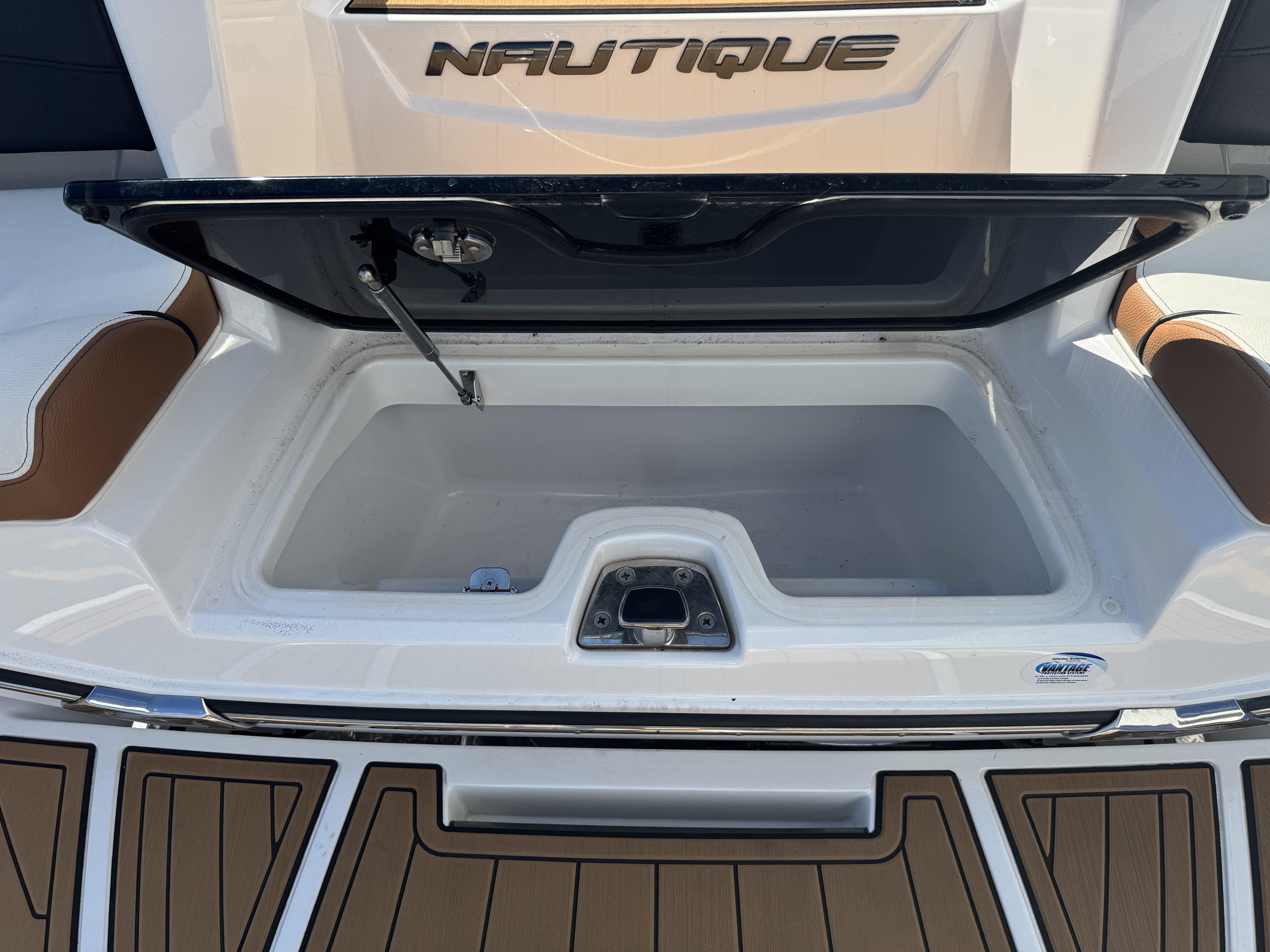 Slide: The Image of Nautique Super Air Nautique G23 2022 - 14
