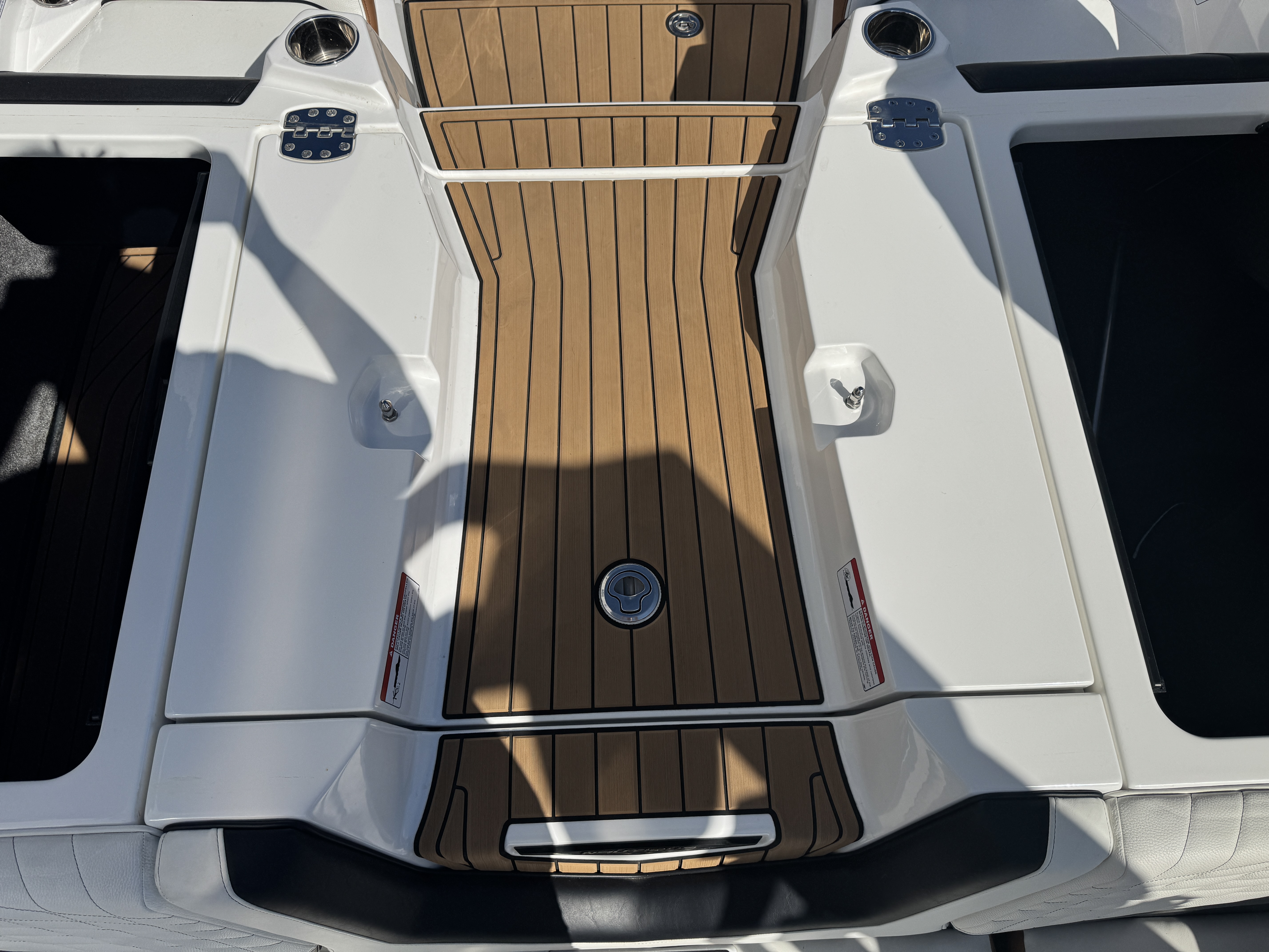 Slide: The Image of Nautique Super Air Nautique G23 2022 - 16