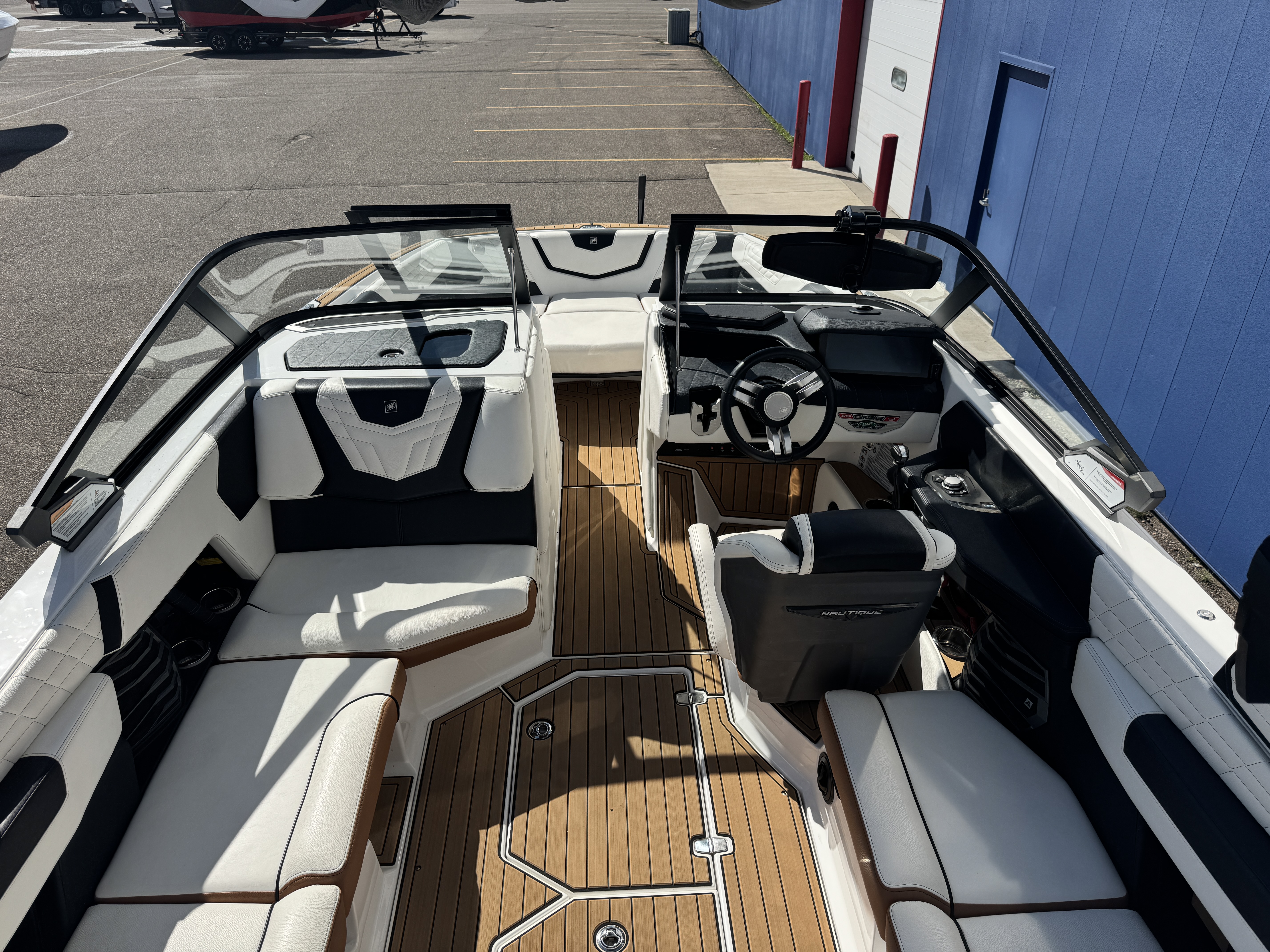 Slide: The Image of Nautique Super Air Nautique G23 2022 - 22