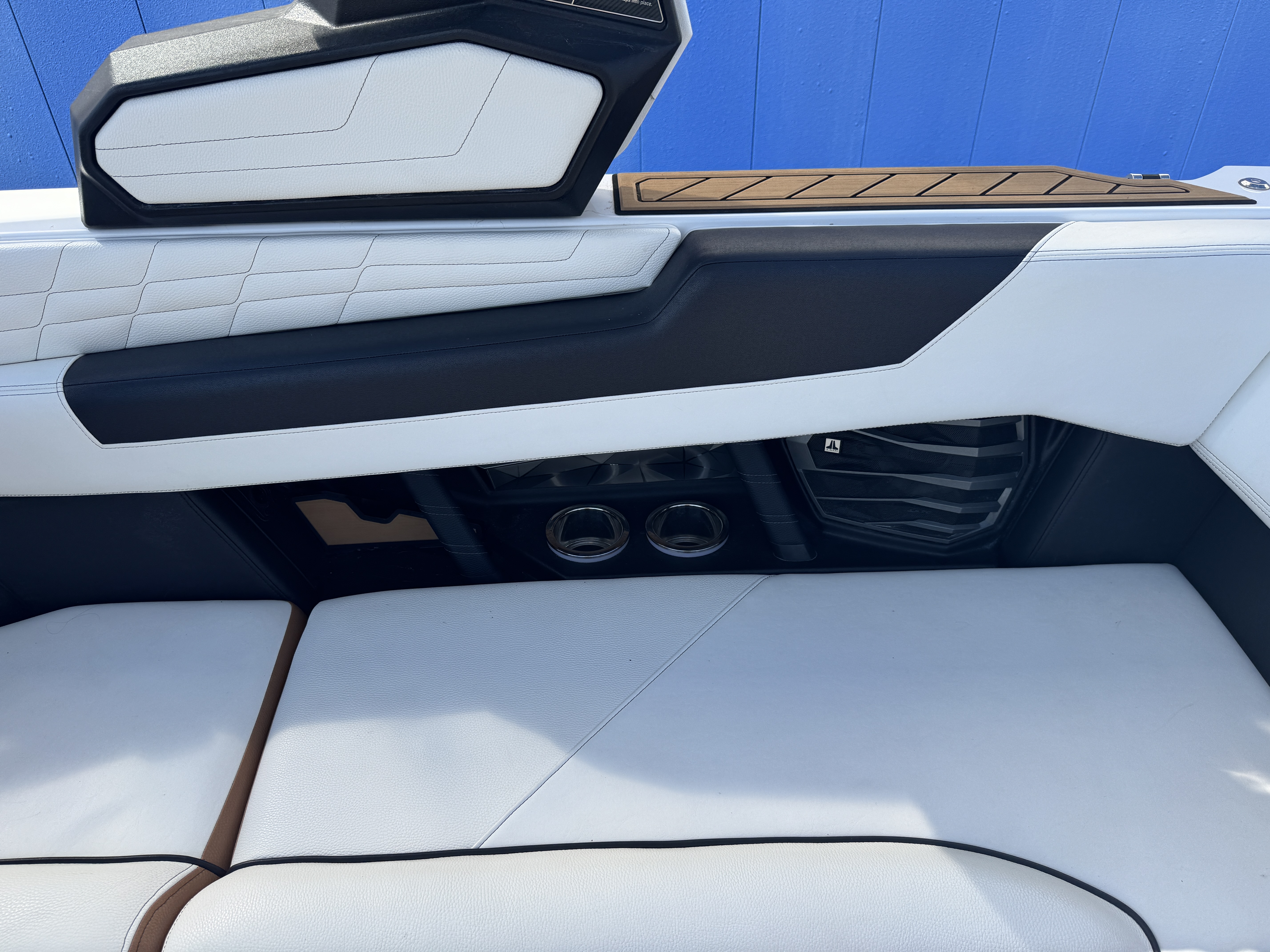 Slide: The Image of Nautique Super Air Nautique G23 2022 - 38