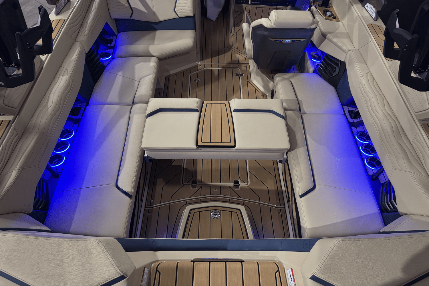 Slide: The Image of Nautique Super Air Nautique G23 2025 - 14