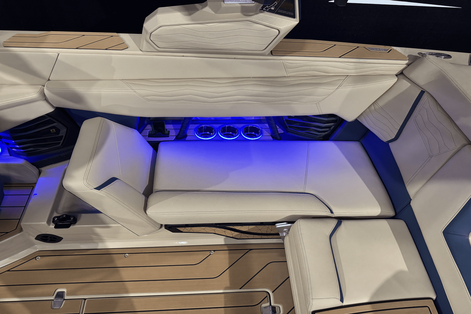 Slide: The Image of Nautique Super Air Nautique G23 2025 - 23