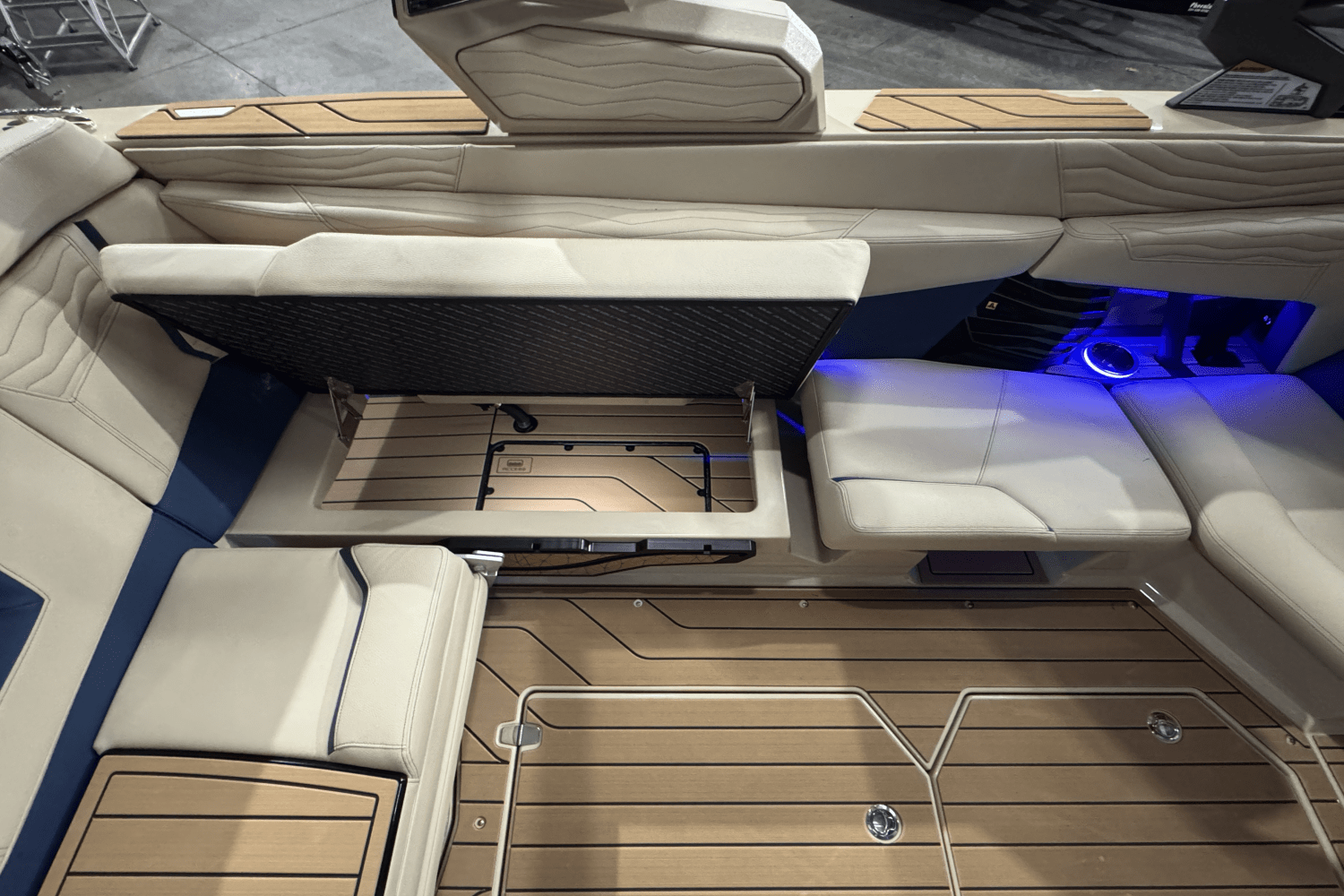 Slide: The Image of Nautique Super Air Nautique G23 2025 - 26