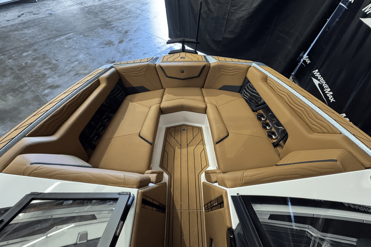 Slide: The Image of Nautique Super Air Nautique G23 2025 - 27