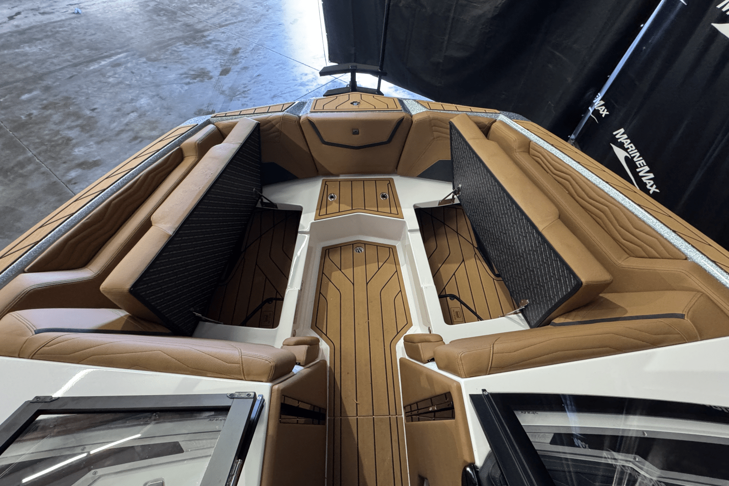 Slide: The Image of Nautique Super Air Nautique G23 2025 - 28