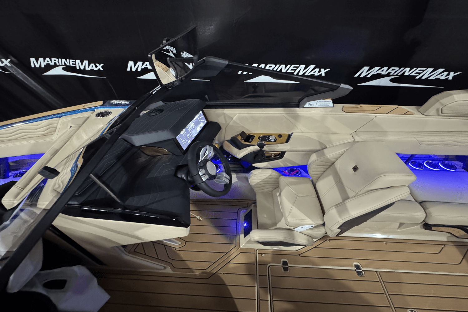 Slide: The Image of Nautique Super Air Nautique G23 2025 - 34