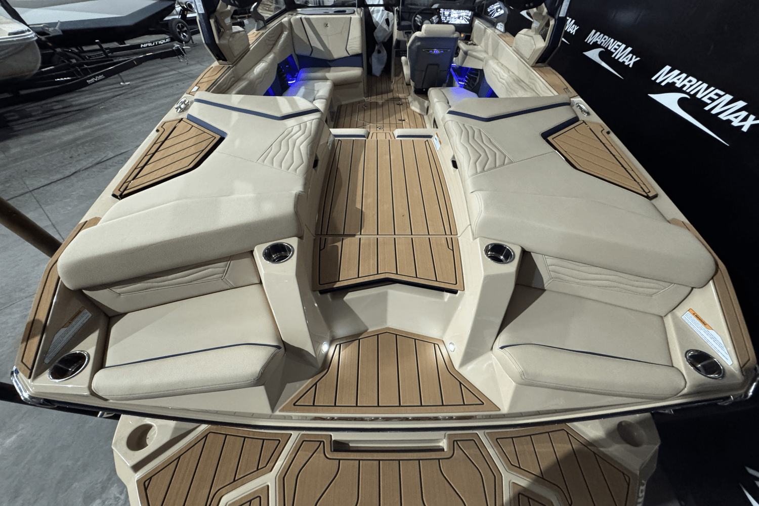 Slide: The Image of Nautique Super Air Nautique G23 2025 - 8