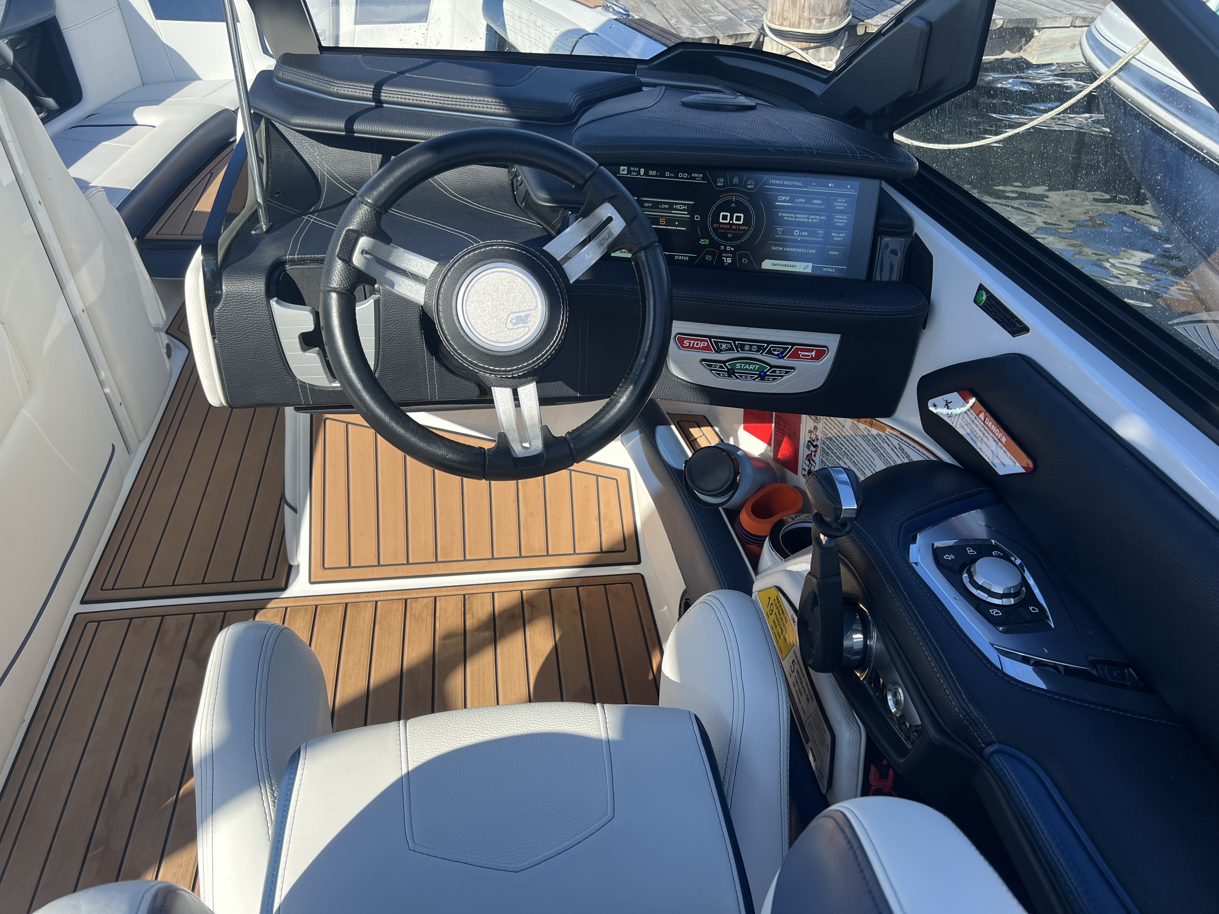 Slide: The Image of Nautique Super Air Nautique G25 2019 - 18