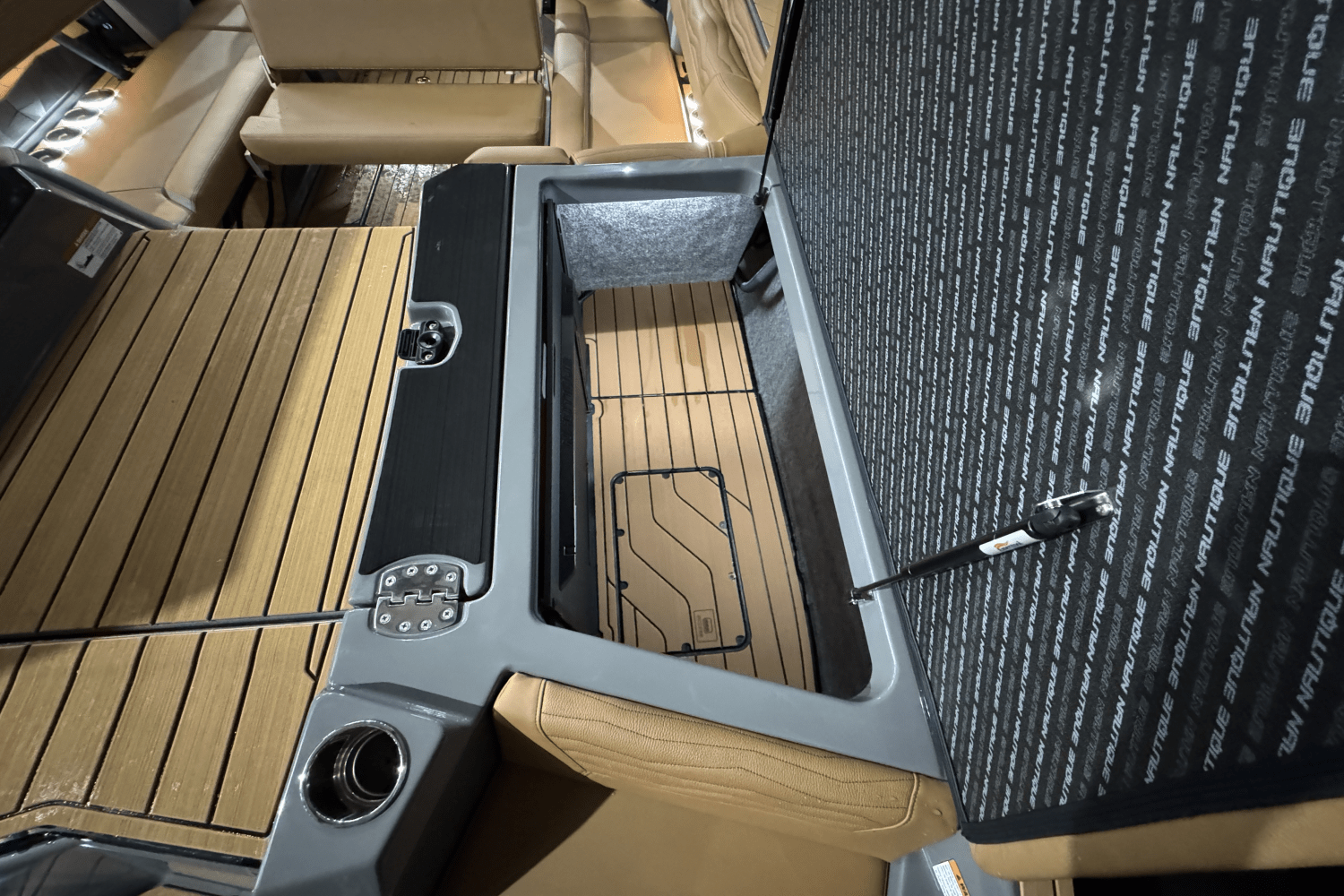 Slide: The Image of Nautique Super Air Nautique G25 2025 - 11