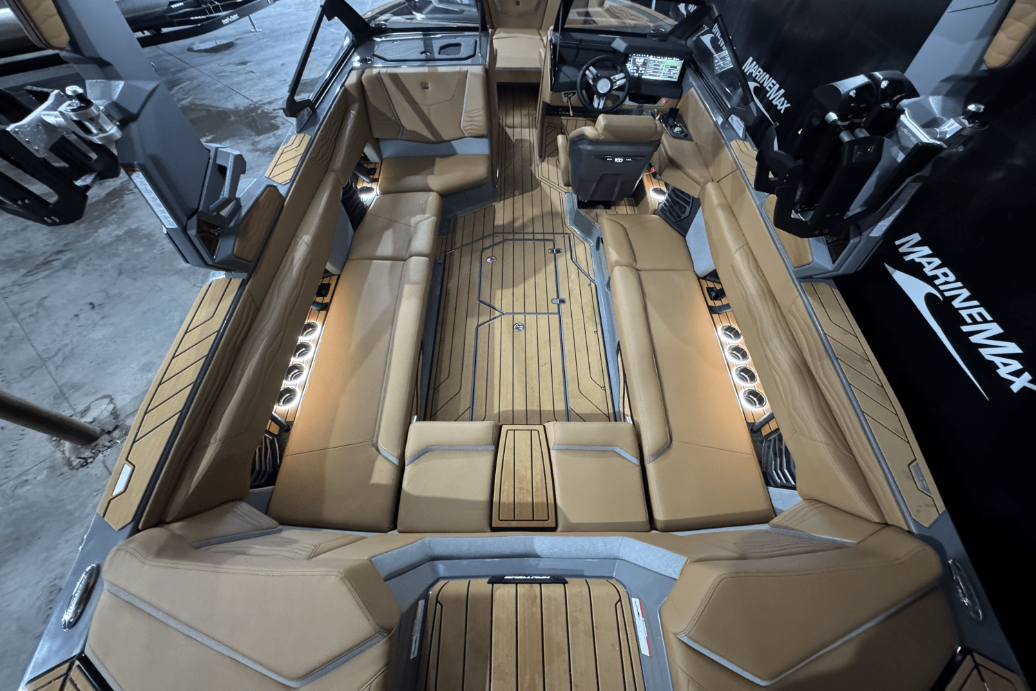 Slide: The Image of Nautique Super Air Nautique G25 2025 - 17