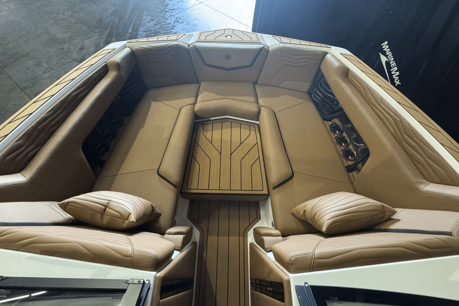 Slide: The Image of Nautique Super Air Nautique G25 2025 - 28