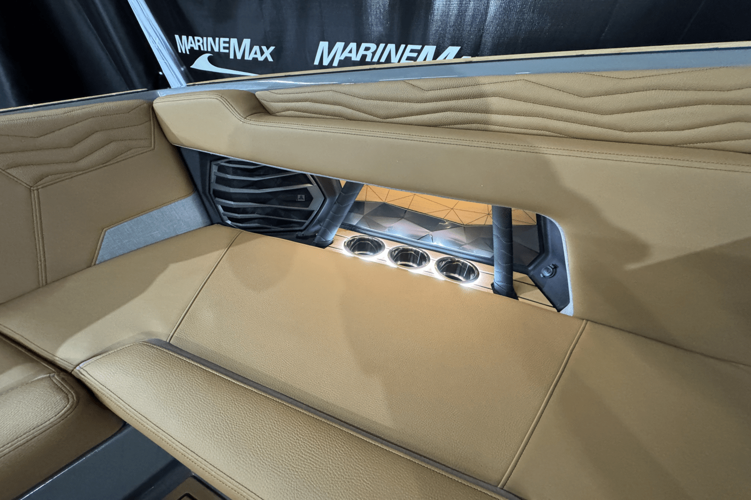 Slide: The Image of Nautique Super Air Nautique G25 2025 - 40