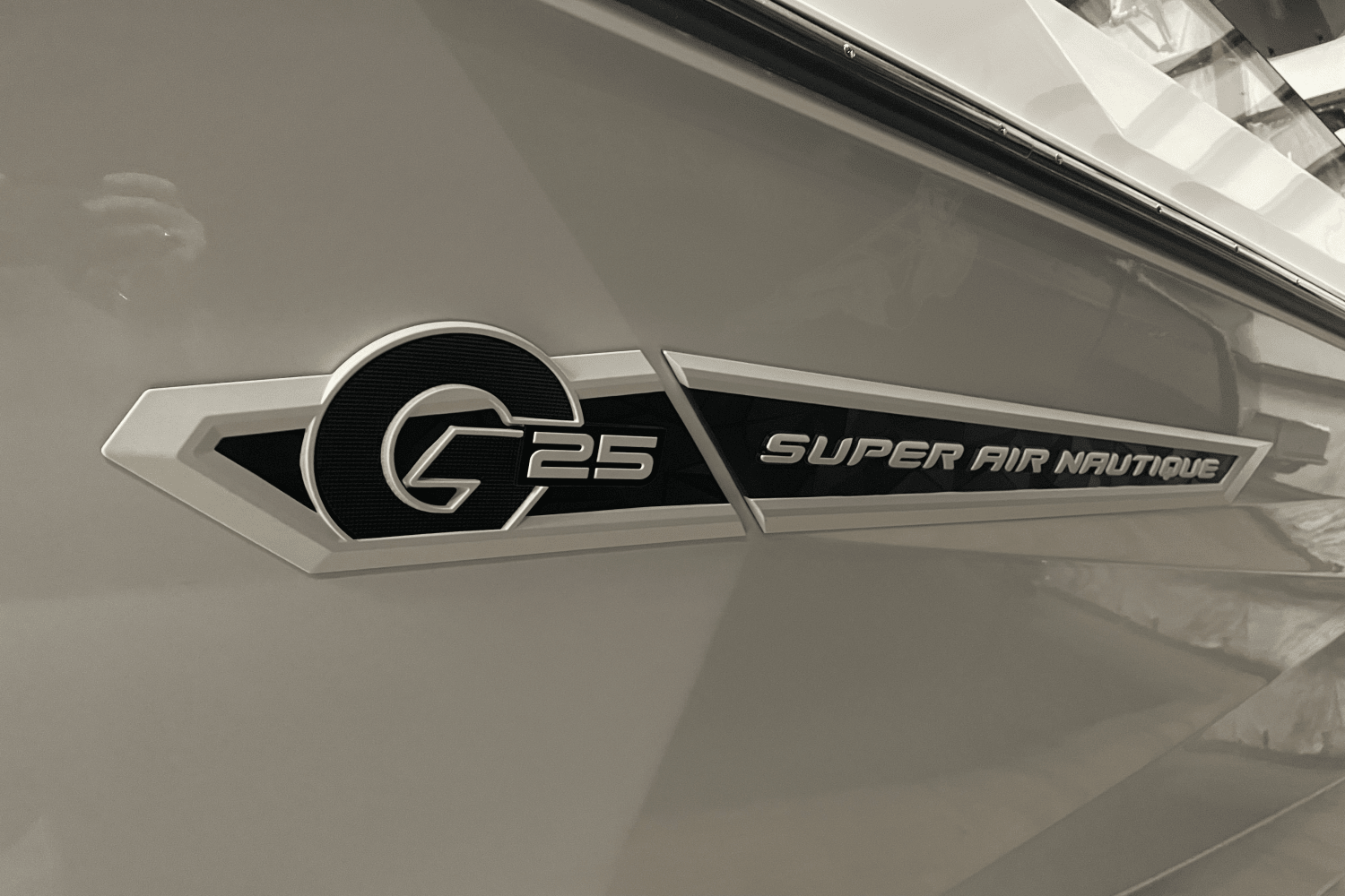 Slide: The Image of Nautique Super Air Nautique G25 2025 - 5