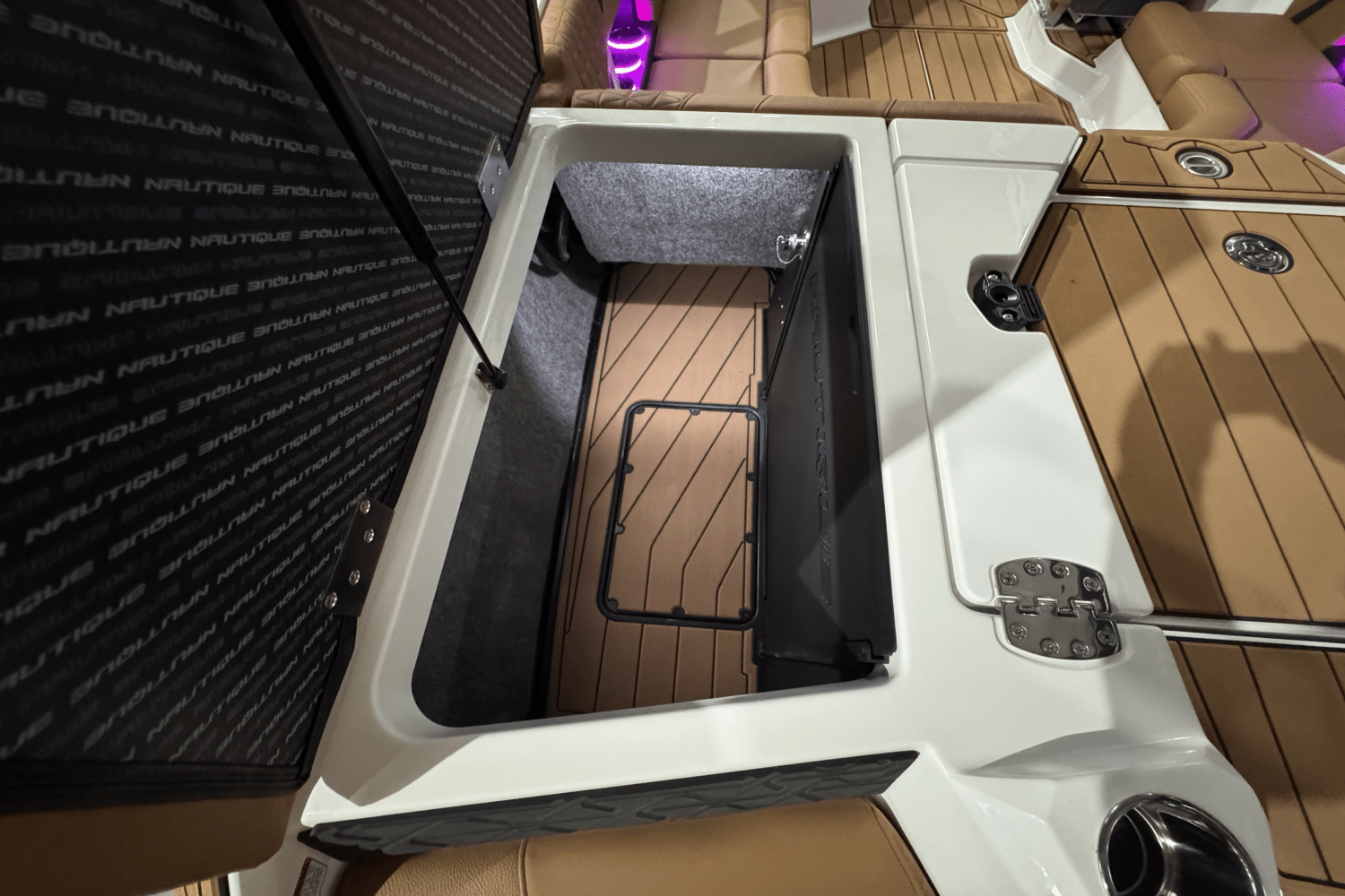 Slide: The Image of Nautique Super Air Nautique GS20 2025 - 10