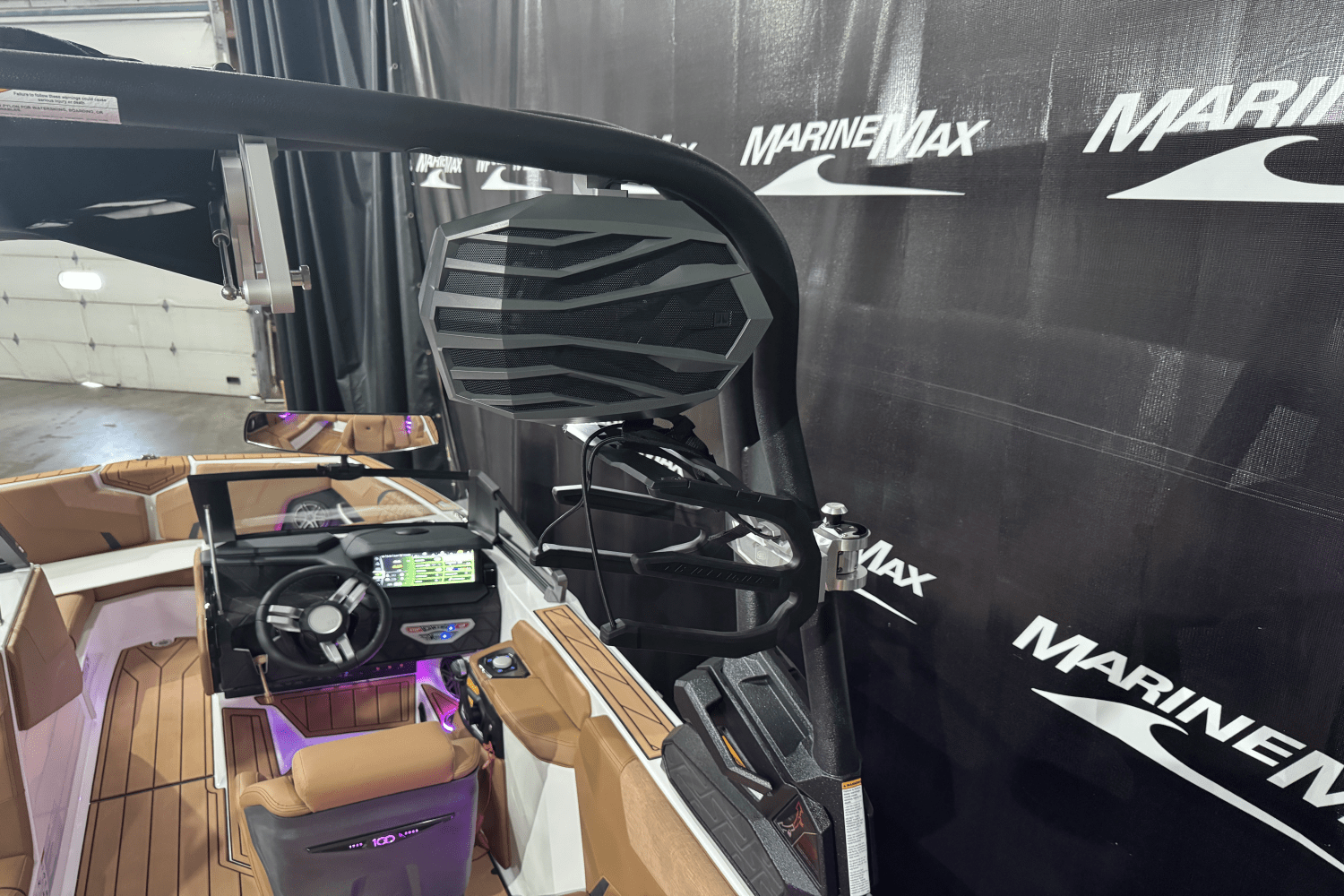 Slide: The Image of Nautique Super Air Nautique GS20 2025 - 12