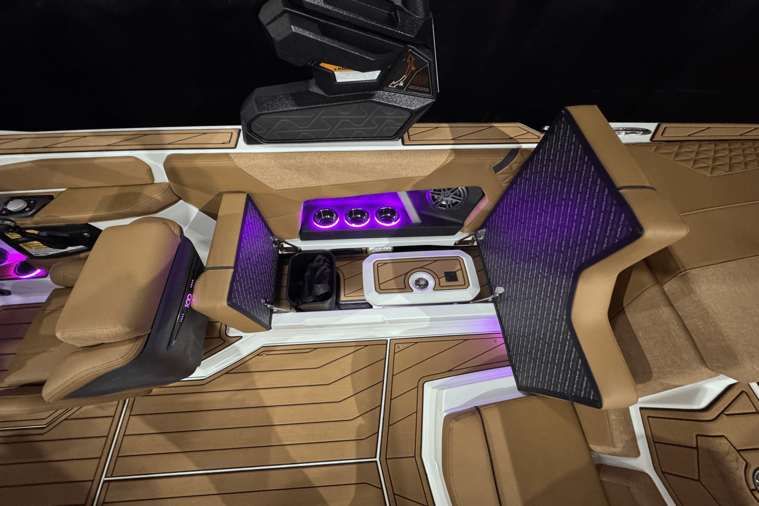 Slide: The Image of Nautique Super Air Nautique GS20 2025 - 14