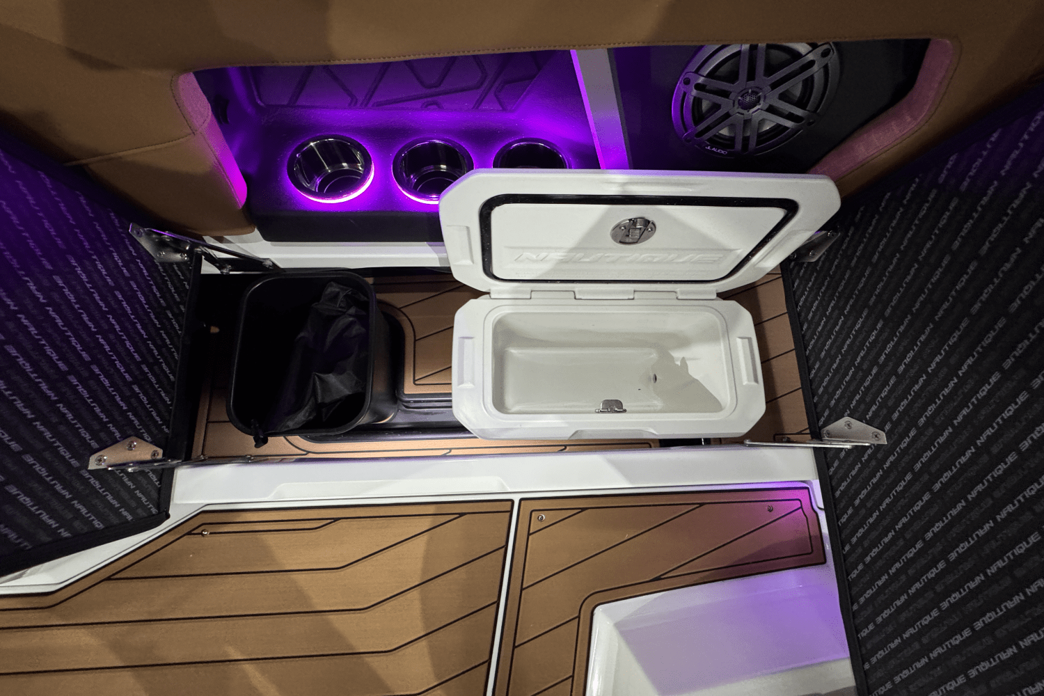 Slide: The Image of Nautique Super Air Nautique GS20 2025 - 15