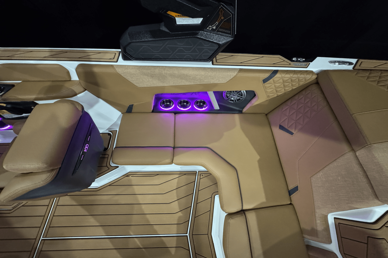 Slide: The Image of Nautique Super Air Nautique GS20 2025 - 16