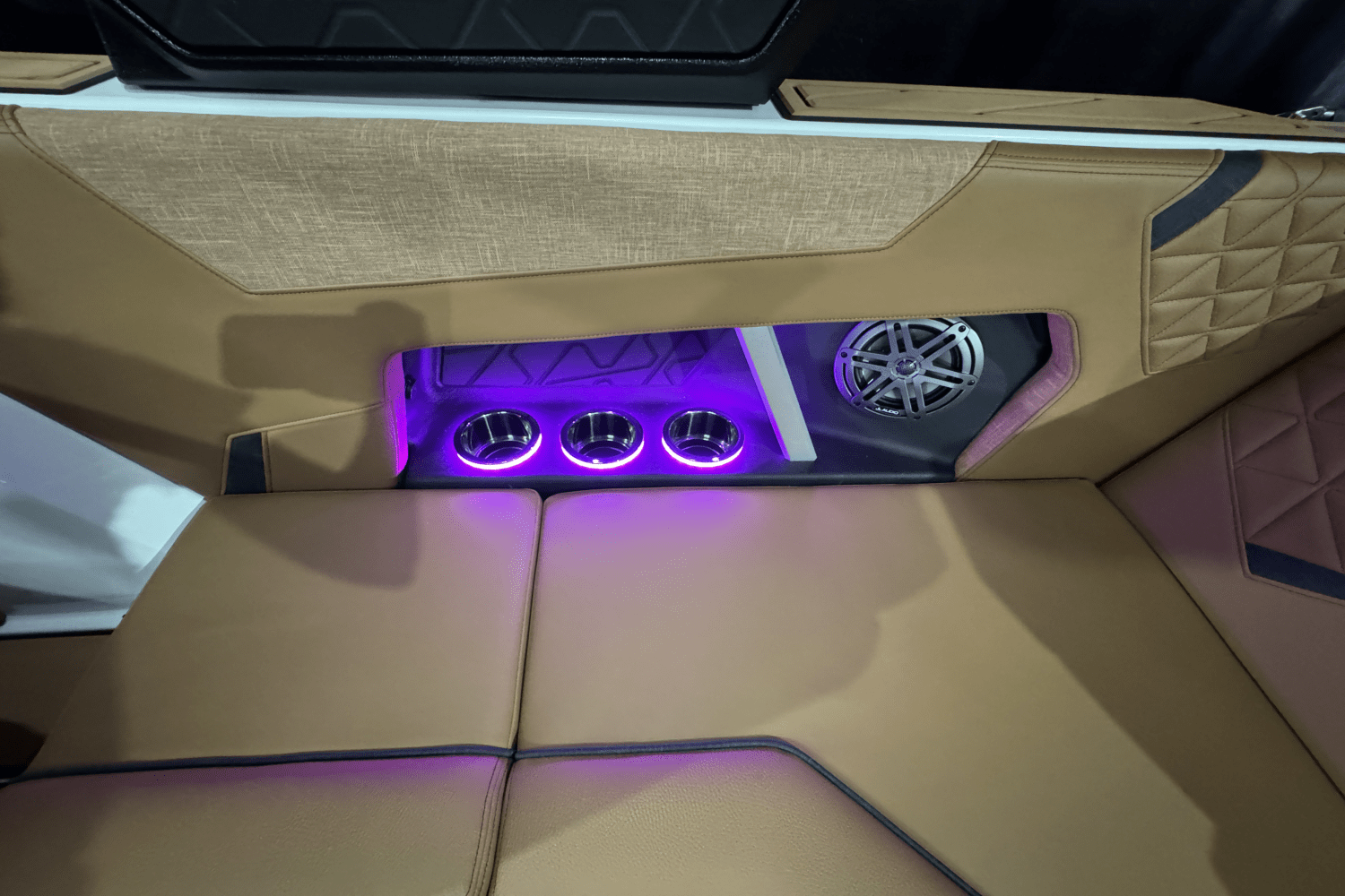 Slide: The Image of Nautique Super Air Nautique GS20 2025 - 17