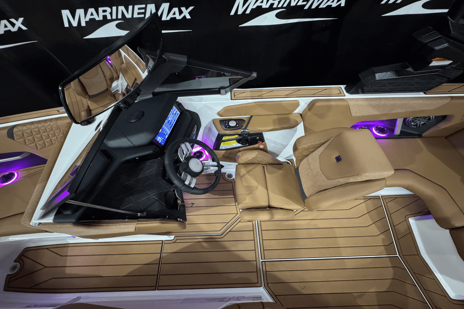Slide: The Image of Nautique Super Air Nautique GS20 2025 - 25