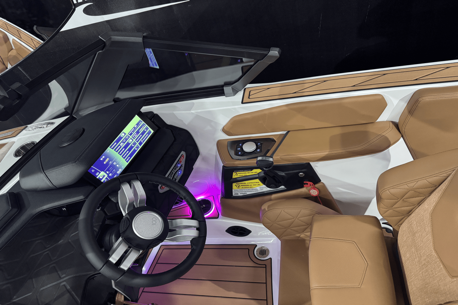 Slide: The Image of Nautique Super Air Nautique GS20 2025 - 29