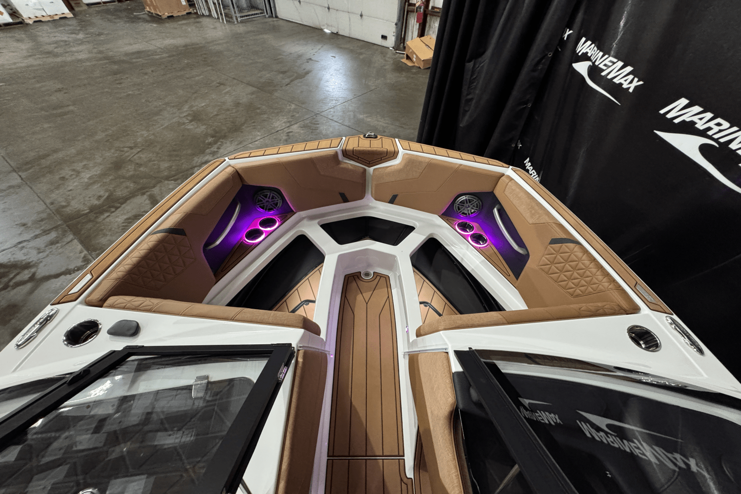 Slide: The Image of Nautique Super Air Nautique GS20 2025 - 34