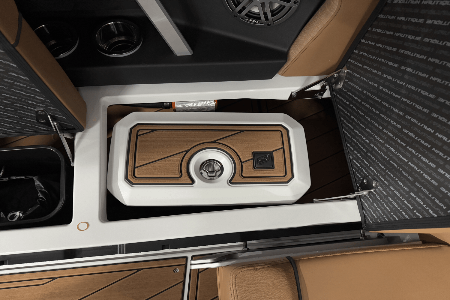 Slide: The Image of Nautique Super Air Nautique GS24 2025 - 20