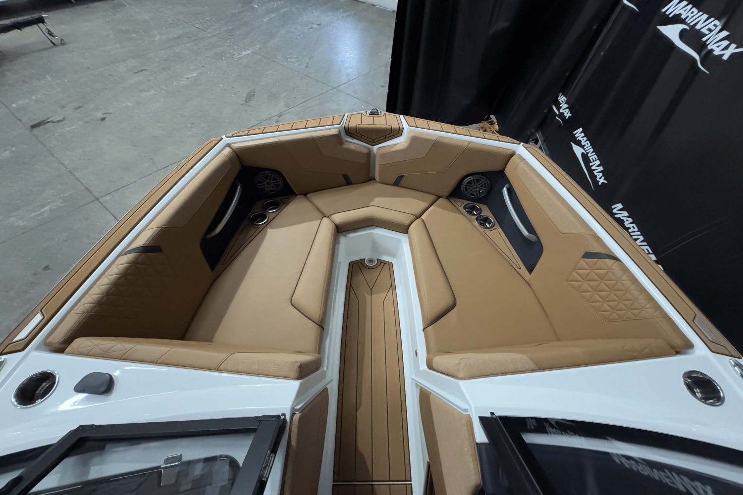 Slide: The Image of Nautique Super Air Nautique GS24 2025 - 30