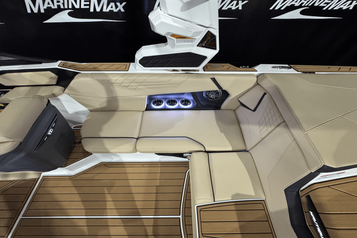 Slide: The Image of Nautique Super Air Nautique S21 2025 - 16