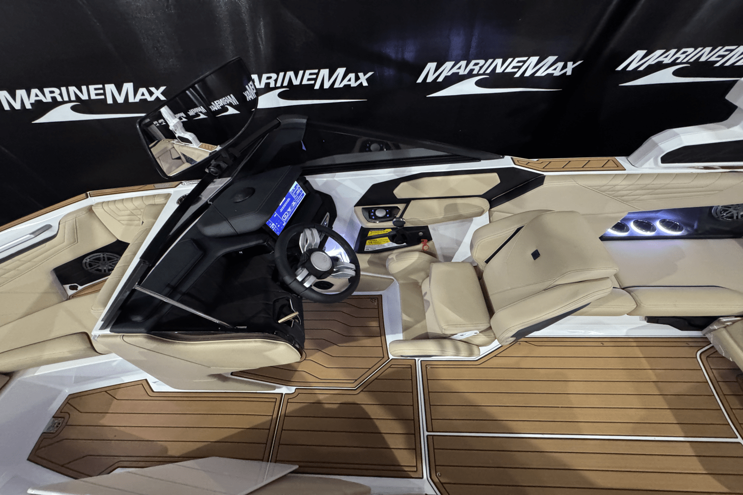 Slide: The Image of Nautique Super Air Nautique S21 2025 - 30