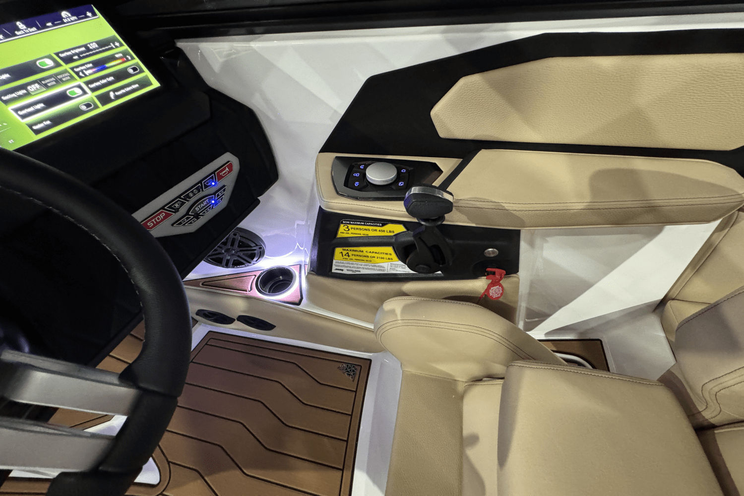 Slide: The Image of Nautique Super Air Nautique S21 2025 - 34