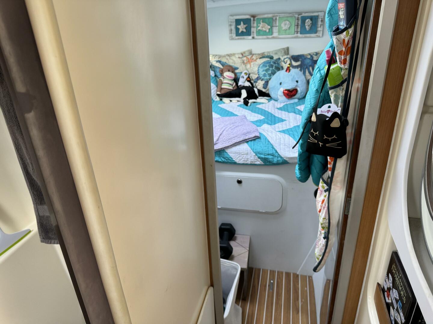 Slide: The Image of Stbd Hallway looking AFT - 4180204