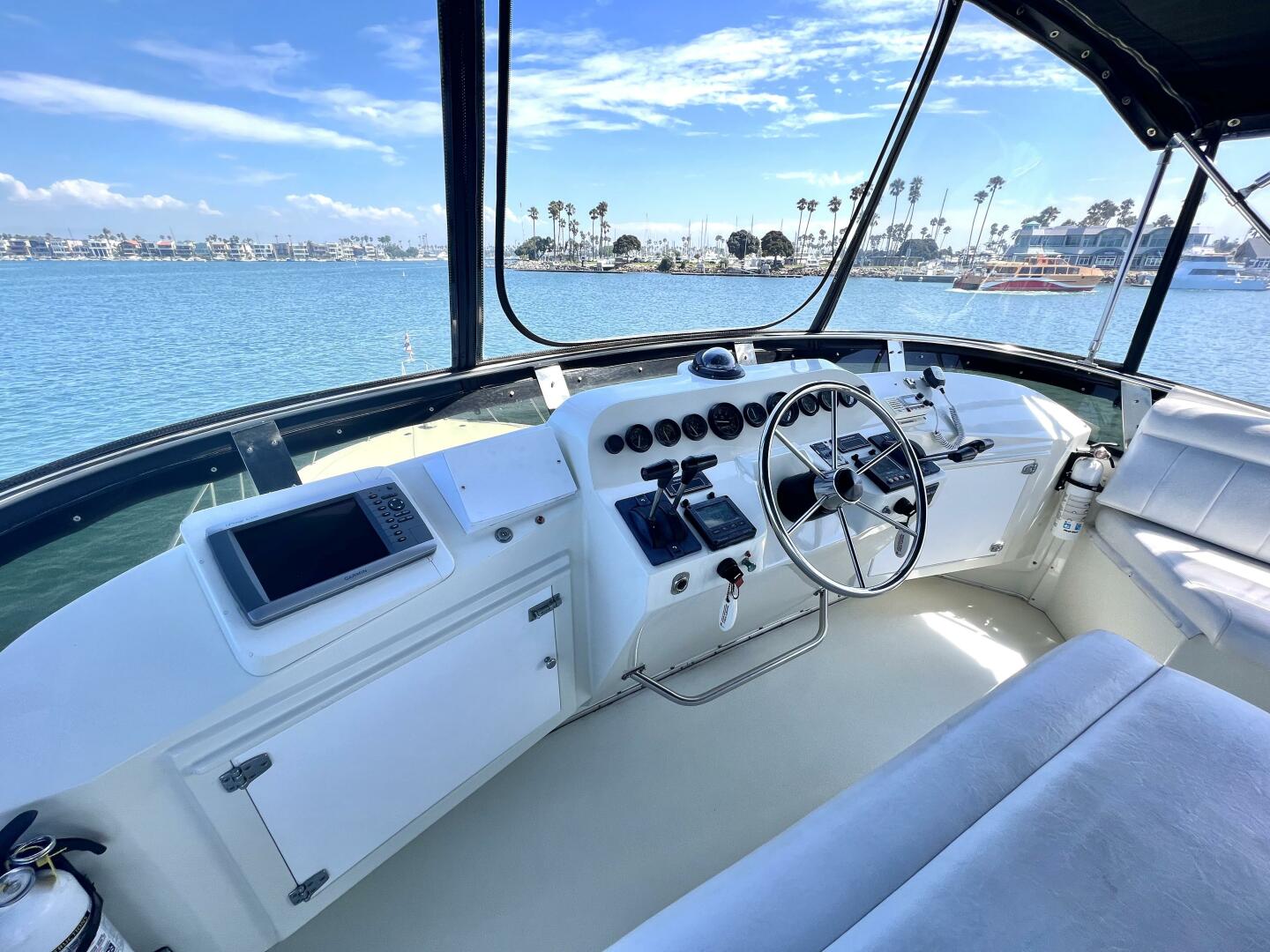 Slide: The Image of 1994 Navigator 43 Flybridge - FANTASEA - 3870600