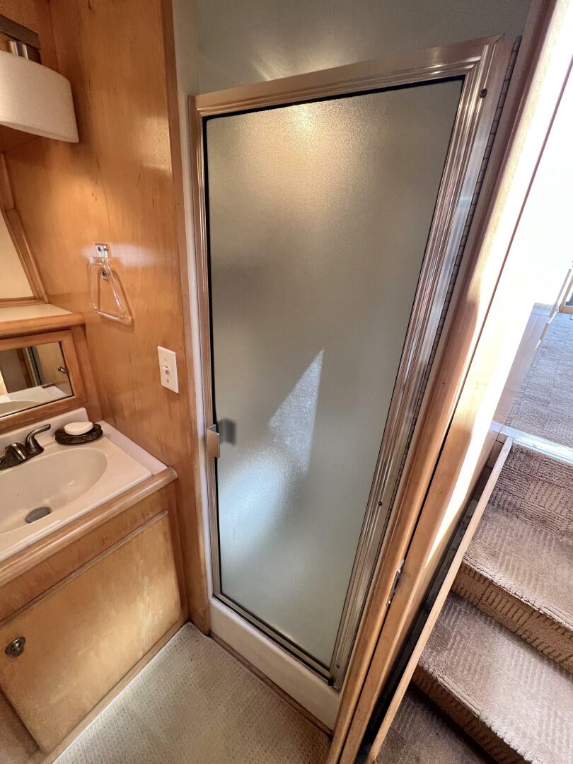 Slide: The Image of 1994 Navigator 43 Flybridge - FANTASEA - 3870574