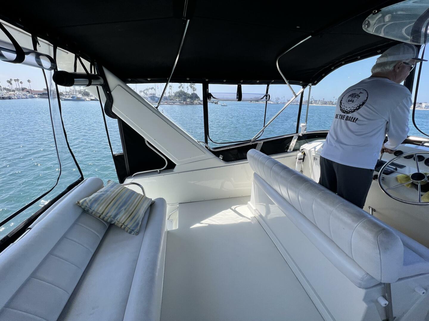 Slide: The Image of 1994 Navigator 43 Flybridge - FANTASEA - 3870581