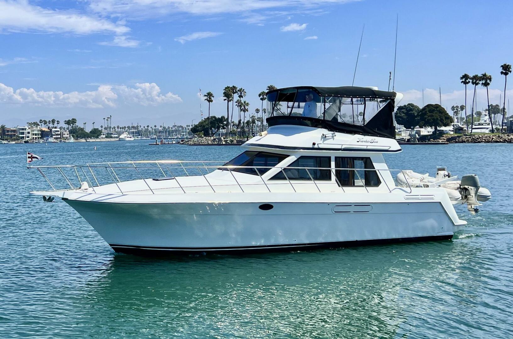 Slide: The Image of 1994 Navigator 43 Flybridge - FANTASEA - 3870618