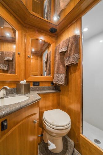 Slide: The Image of Navigator 62 Pilothouse 2008 - 53