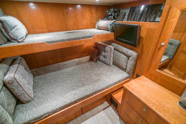 Slide: The Image of Navigator 62 Pilothouse 2008 - 54
