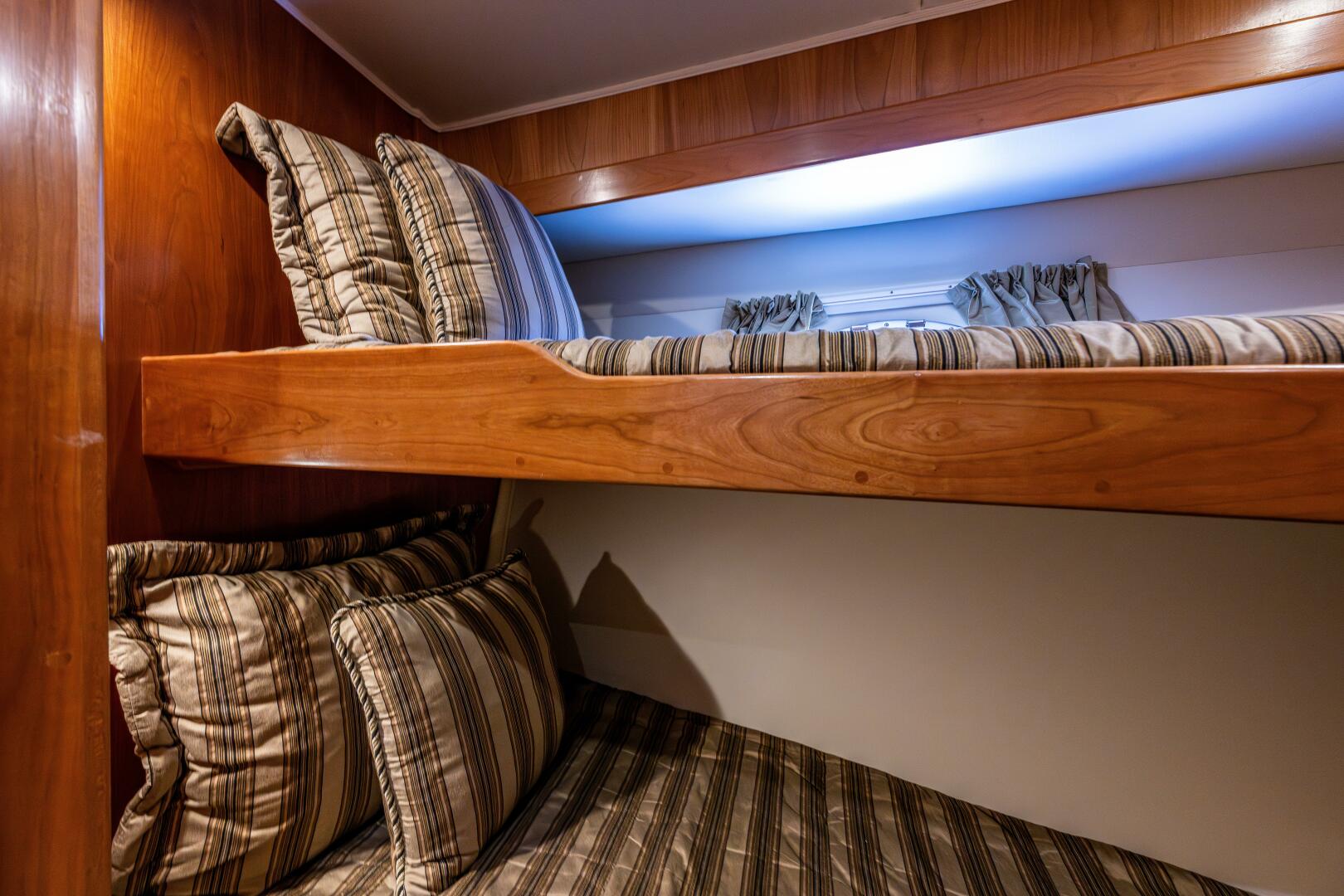 Slide: The Image of Navigator Classic 5300 2004 - 5345549