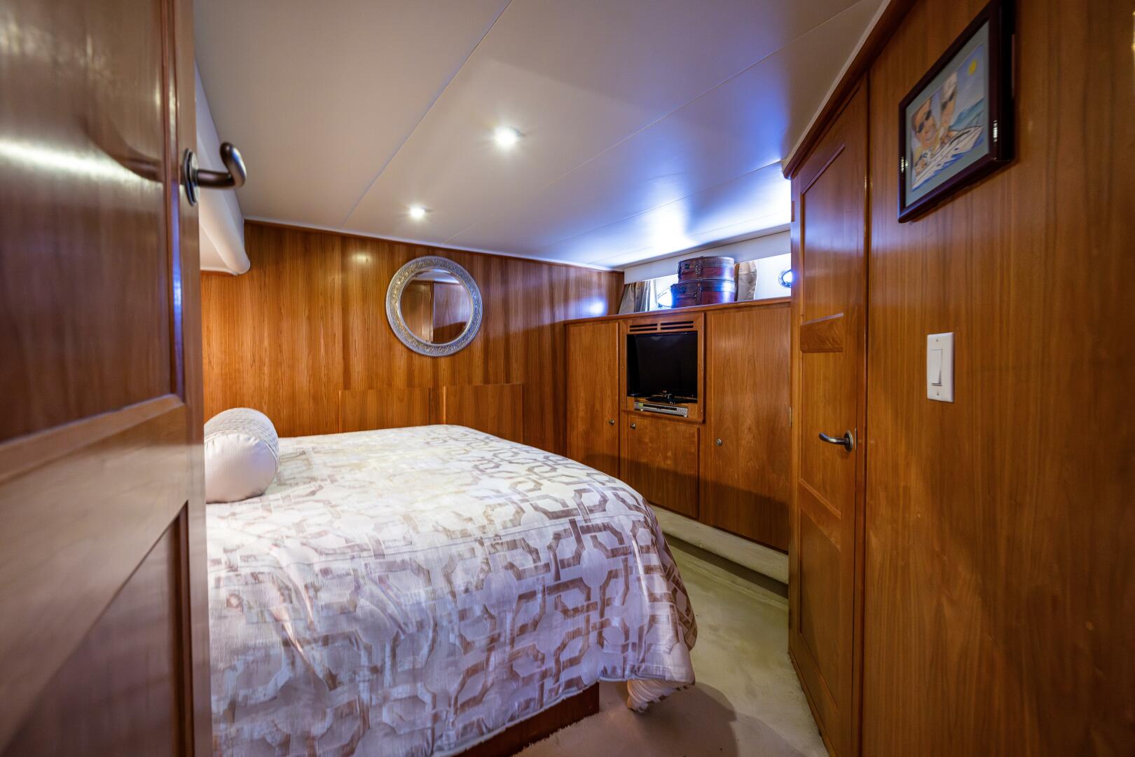 Slide: The Image of Navigator Classic 5300 2004 - 5345550