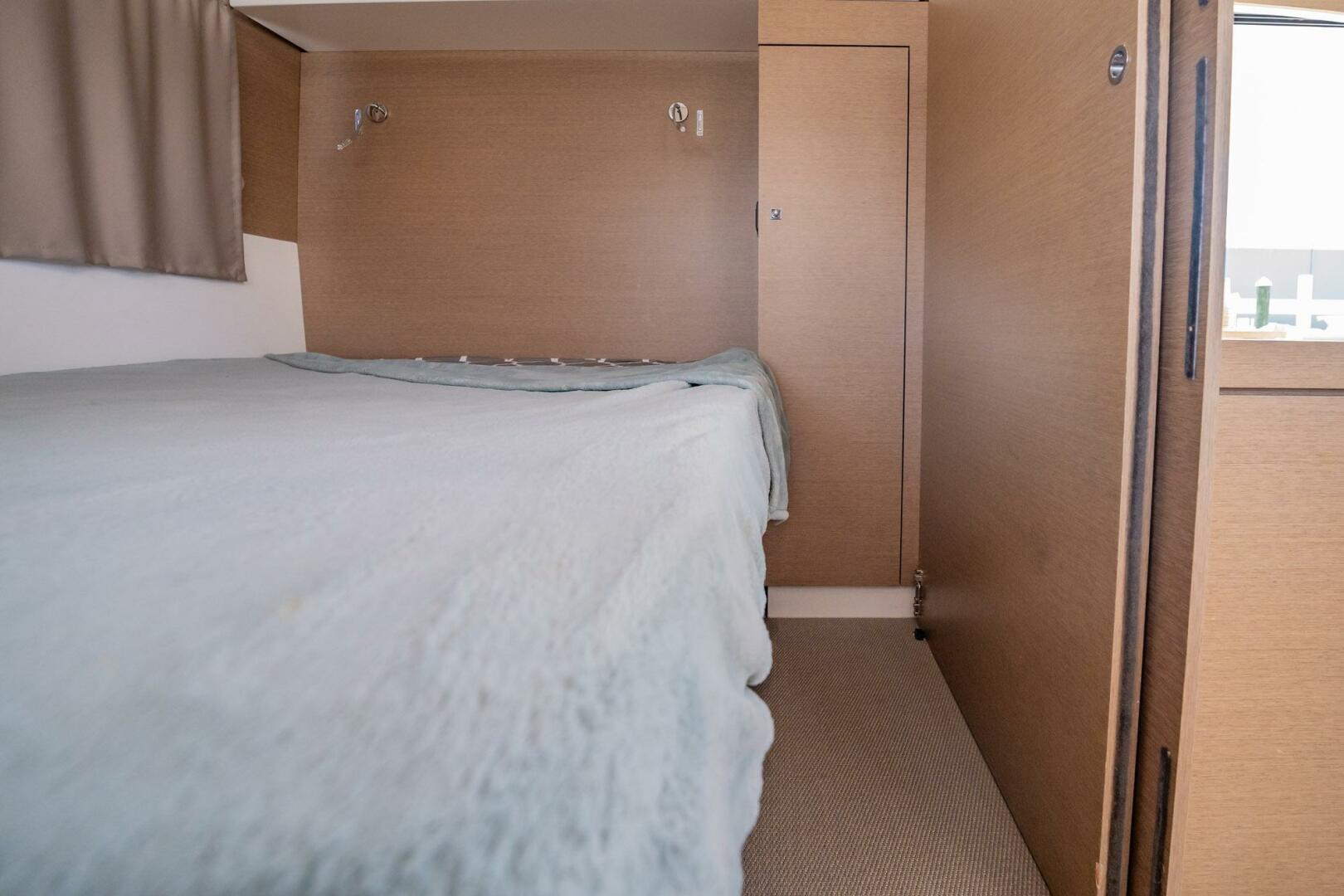 Slide: The Image of Neel 47 2021 - 4344841