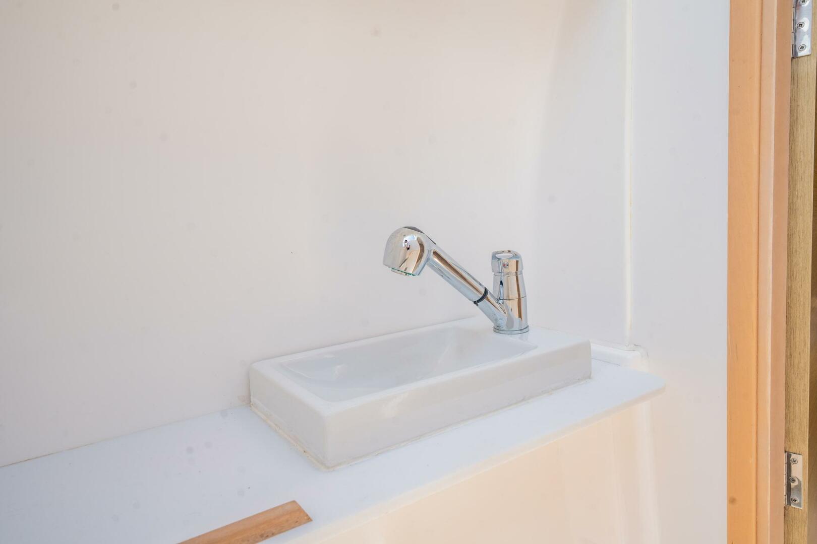 Slide: The Image of Neel 47 2021 - 4344848