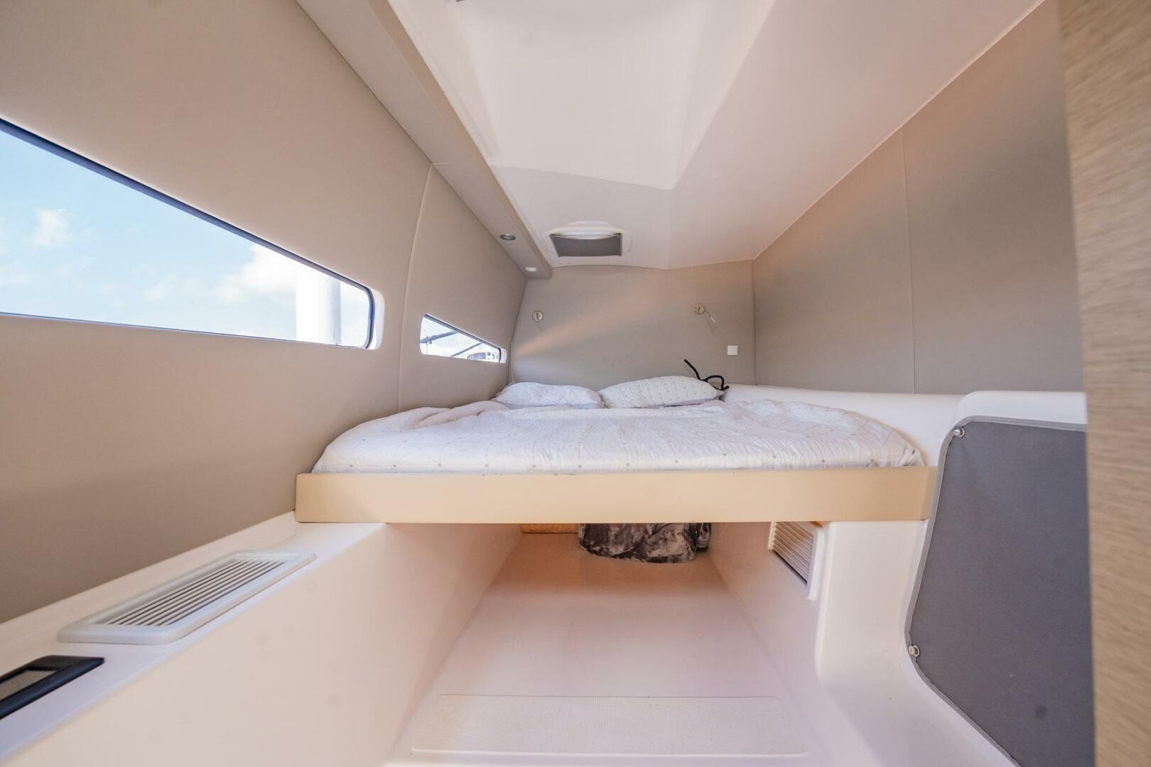 Slide: The Image of Neel 47 2021 - 4344850