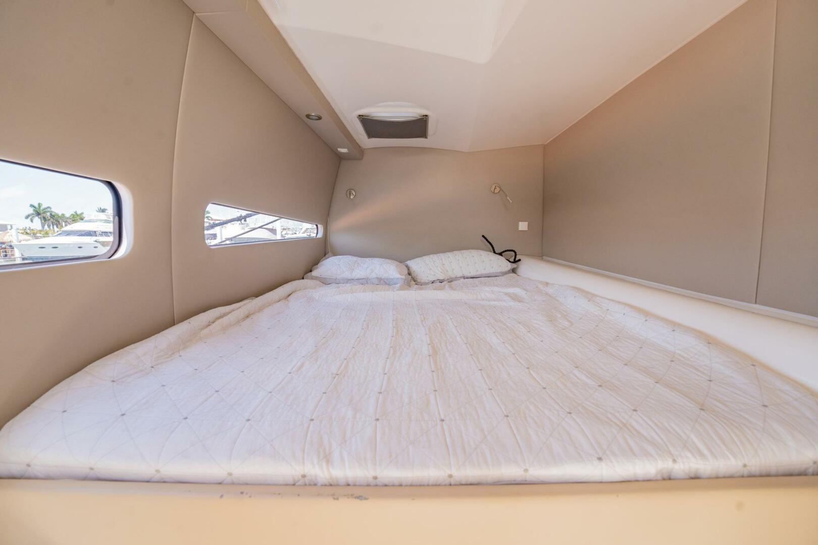 Slide: The Image of Neel 47 2021 - 4344852