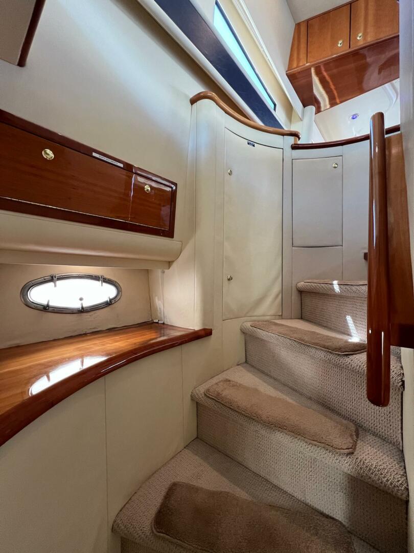 Slide: The Image of 2001 Neptunus 56 Flybridge- Companionway - 5226573