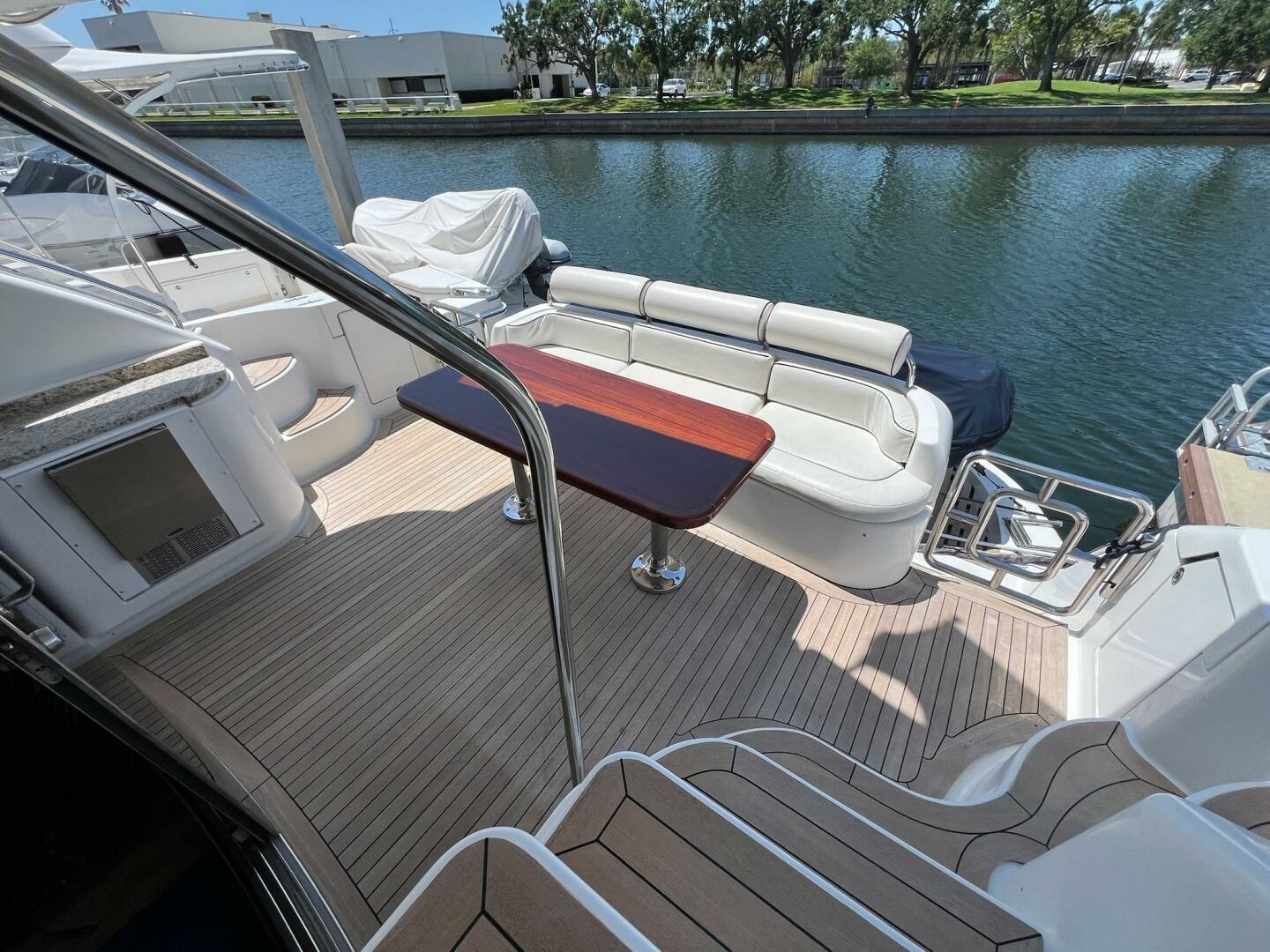 Slide: The Image of 2001 Neptunus 56 Flybridge- Cockpit - 5226597