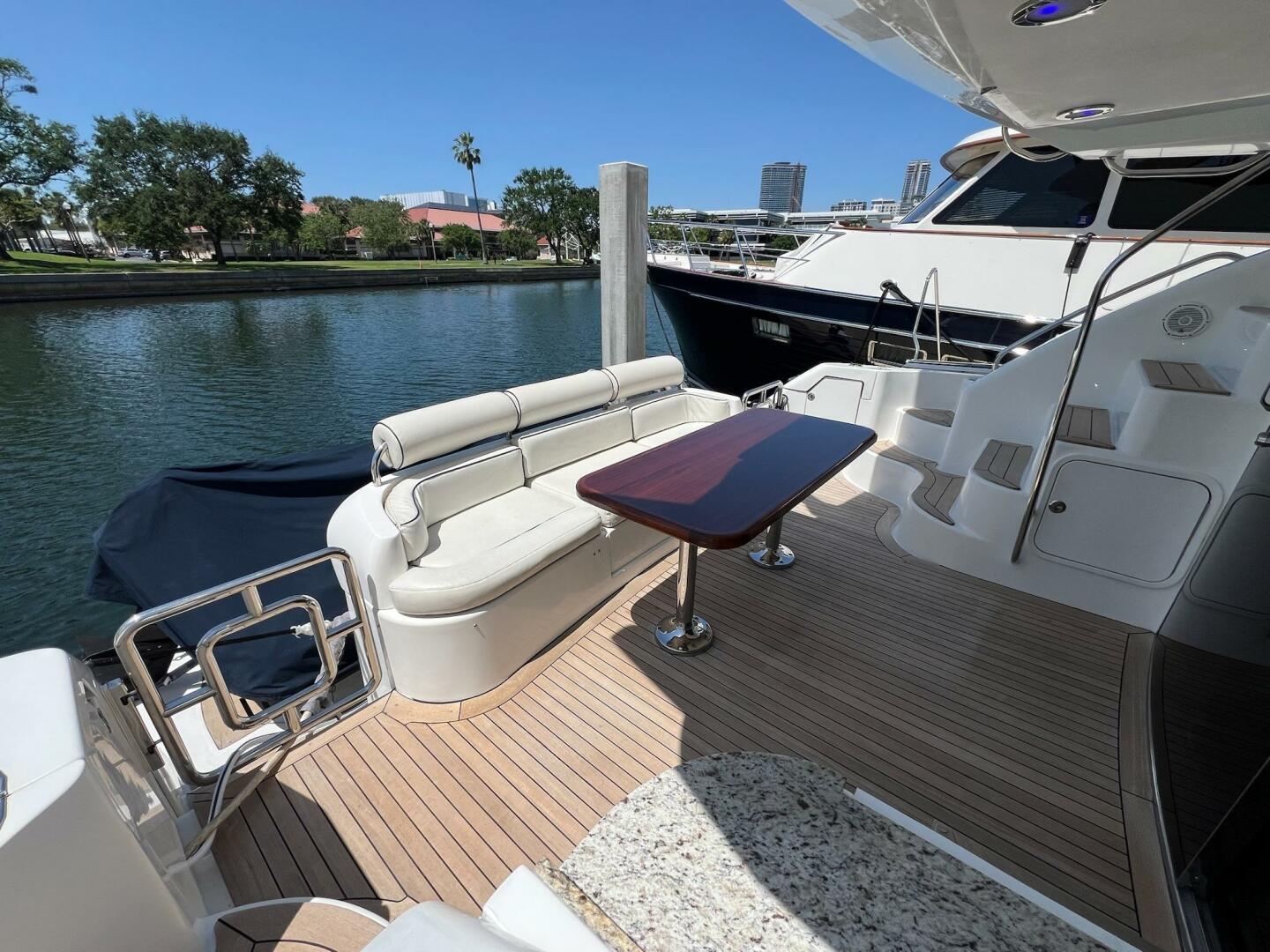 Slide: The Image of 2001 Neptunus 56 Flybridge- Cockpit - 5226598