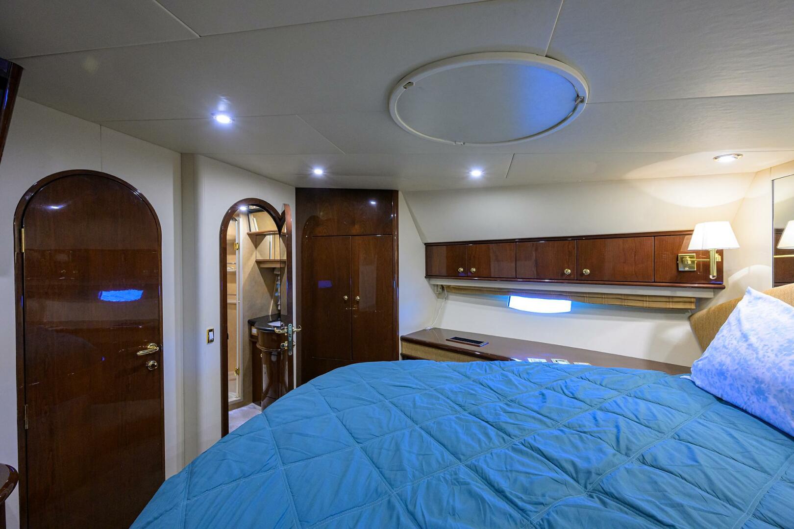Slide: The Image of Forward Guest Stateroom - 5125102
